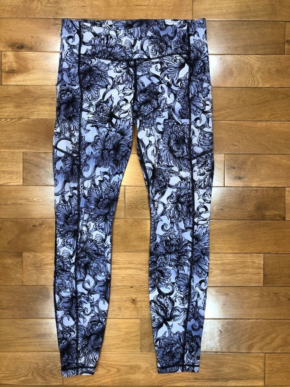 Lululemon Wunder Under Crop High Rise Blue Floral Print Leggings Size 8